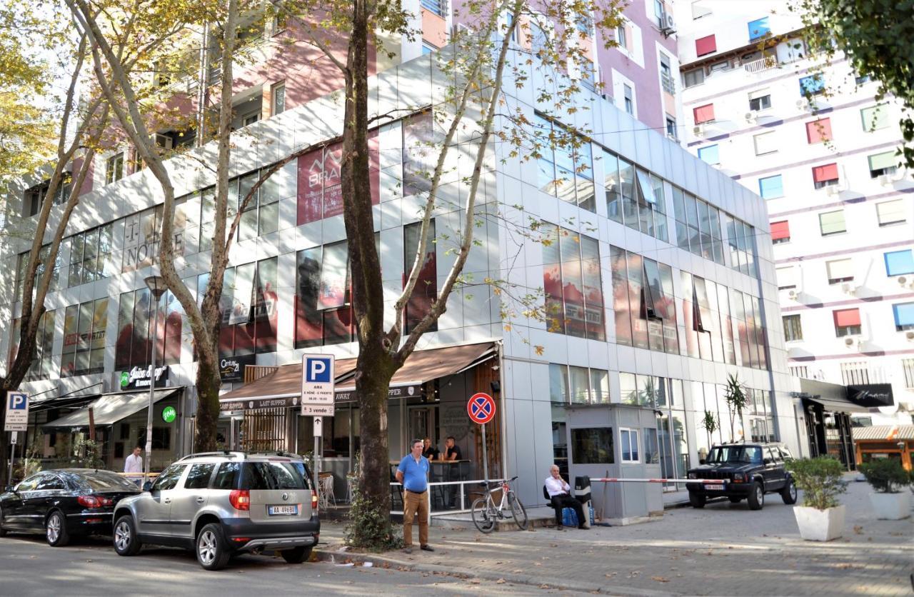 Haris Apartment Tirana No.3 Ngoại thất bức ảnh